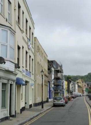 The Dracula Parrot is planned for Snargate Street in Dover